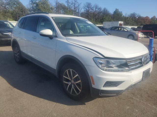 3VV2B7AX8LM133759 - 2020 VOLKSWAGEN TIGUAN SE WHITE photo 4