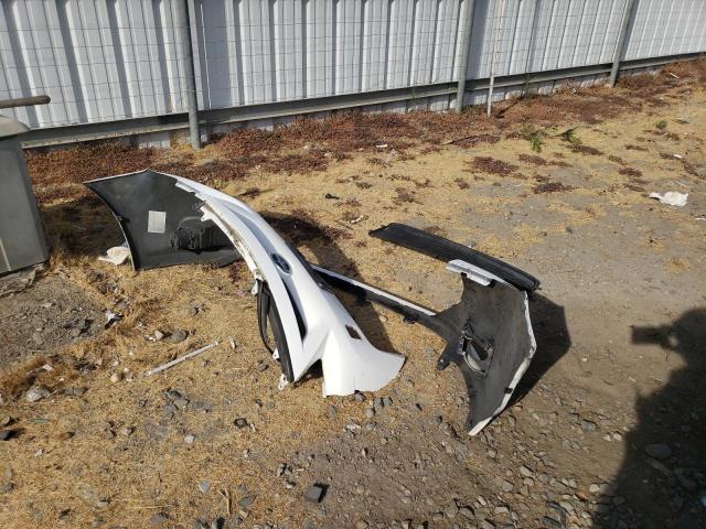 JTKJF5C72B3007082 - 2011 TOYOTA SCION TC WHITE photo 12