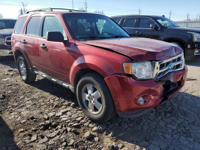 1FMCU0D74CKB30991 - 2012 FORD ESCAPE XLT RED photo 4