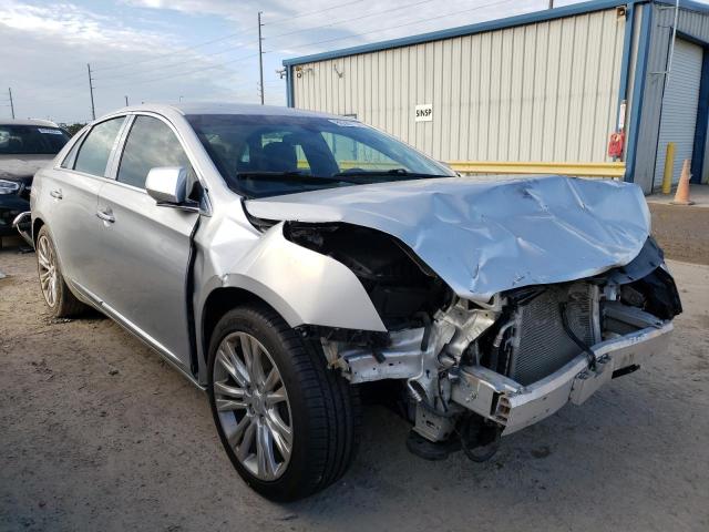 2G61M5S38K9137342 - 2019 CADILLAC XTS LUXURY SILVER photo 4