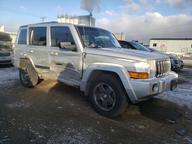 1J8HG48K87C570518 - 2007 JEEP COMMANDER SILVER photo 4