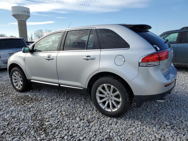 2LMDJ8JKXBBJ19379 - 2011 LINCOLN MKX SILVER photo 2