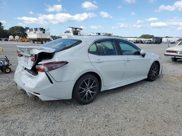 4T1T11AK2RU213341 - 2024 TOYOTA CAMRY SE NIGHT SHADE WHITE photo 3