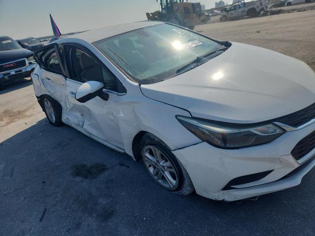 3G1BE6SMXJS584553 - 2018 CHEVROLET CRUZE LT WHITE photo 4