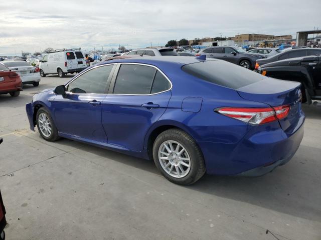 4T1B31HK0JU500046 - 2018 TOYOTA CAMRY LE BLUE photo 2