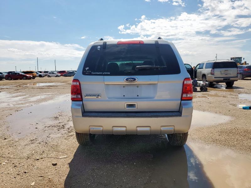 1FMCU0D73BKB90758 - 2011 FORD ESCAPE XLT 银色 照片 6