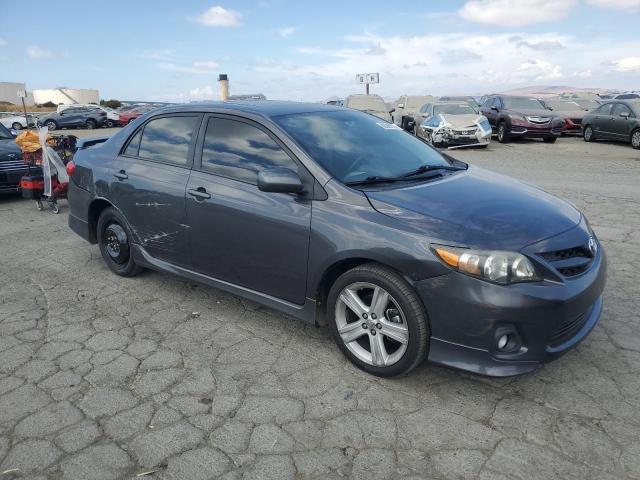 2T1BU4EE8DC021182 - 2013 TOYOTA COROLLA BASE Մոխրագույն լուսանկար 4