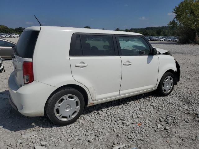 JTLZE4FE7EJ058597 - 2014 TOYOTA SCION XB WHITE photo 3