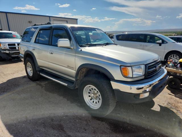 JT3GN86R9X0107177 - 1999 TOYOTA 4RUNNER SR5 银色 照片 4