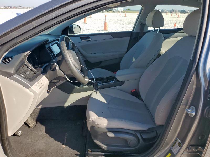 5NPE24AF3JH710038 - 2018 HYUNDAI SONATA SE Silber Foto 7