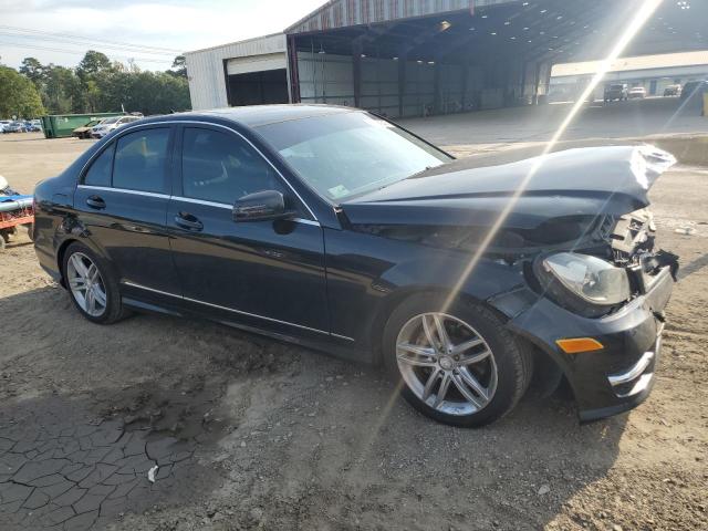 WDDGF8BB9CA674663 - 2012 MERCEDES-BENZ C 300 4MATIC BLACK photo 4