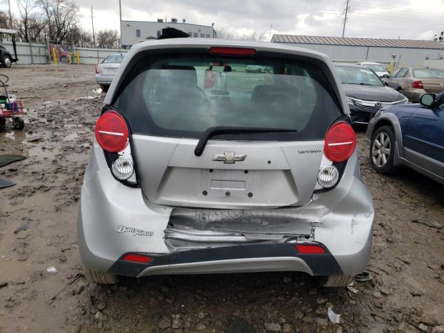 KL8CD6S93FC708114 - 2015 CHEVROLET SPARK 1LT SILVER photo 6