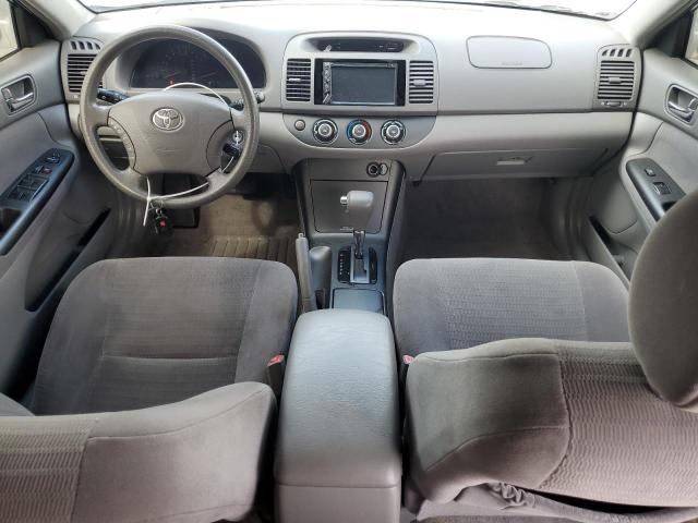 JTDBE32K453033874 - 2005 TOYOTA CAMRY LE SILVER photo 8