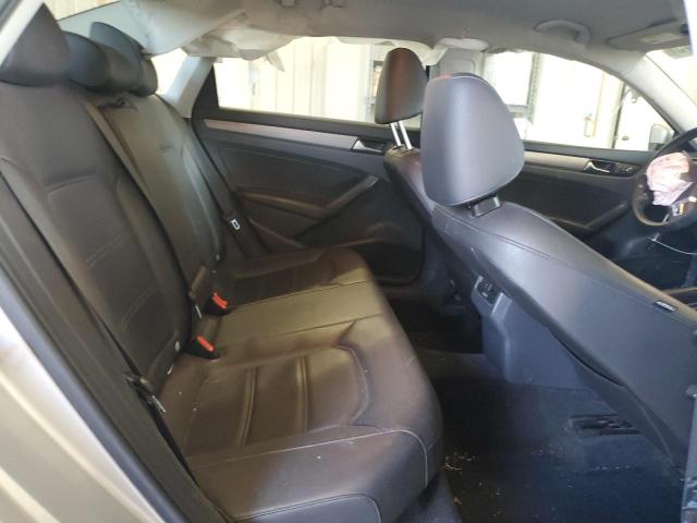 1VWBP7A30EC010133 - 2014 VOLKSWAGEN PASSAT SE 银色 照片 10