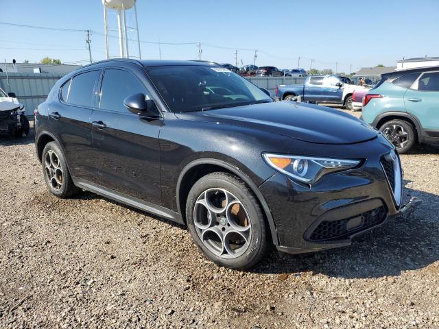 ZASFAKPN8J7B61085 - 2018 ALFA ROMEO STELVIO SPORT Чорний фото 4