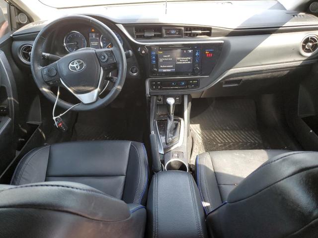 2T1BURHE4JC112857 - 2018 TOYOTA COROLLA L BLACK photo 8