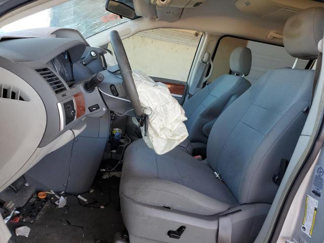 2A8HR54179R630604 - 2009 CHRYSLER TOWN & COU TOURING SILVER photo 7