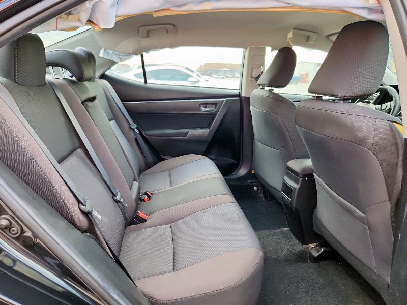 5YFBURHE3JP770671 - 2018 TOYOTA COROLLA L BLACK photo 10