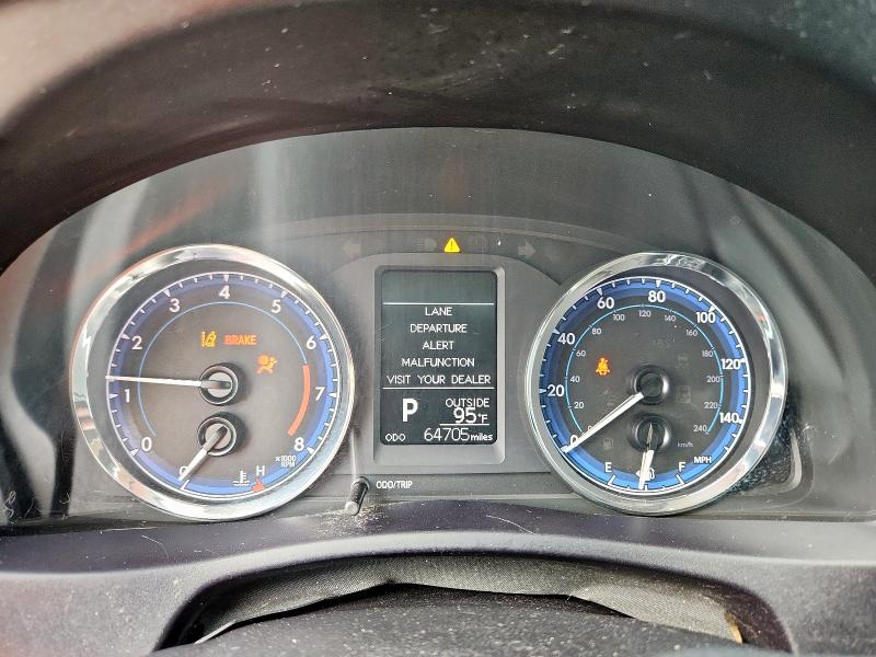 5YFBURHE3JP770671 - 2018 TOYOTA COROLLA L BLACK photo 9