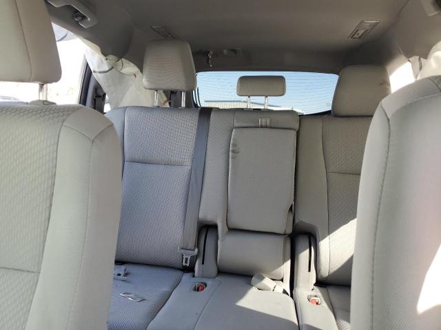 5TDZARFH7JS036174 - 2018 TOYOTA HIGHLANDER LE Սպիտակ լուսանկար 10