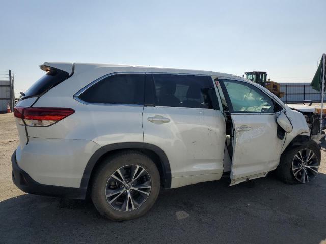 5TDZARFH7JS036174 - 2018 TOYOTA HIGHLANDER LE Սպիտակ լուսանկար 3