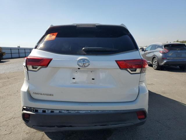 5TDZARFH7JS036174 - 2018 TOYOTA HIGHLANDER LE Սպիտակ լուսանկար 6