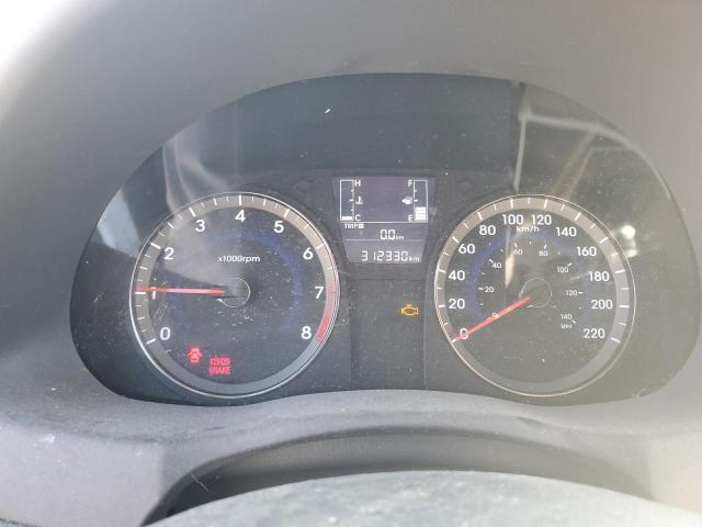 KMHCT4AEXGU953710 - 2016 HYUNDAI ACCENT SE WHITE photo 9