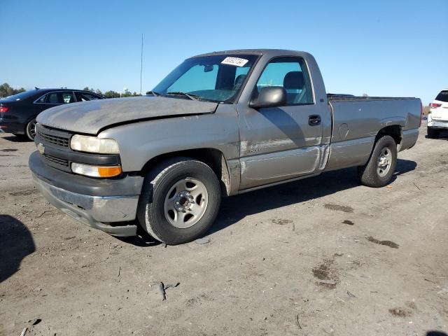 2001 CHEVROLET SILVERADO C1500, 