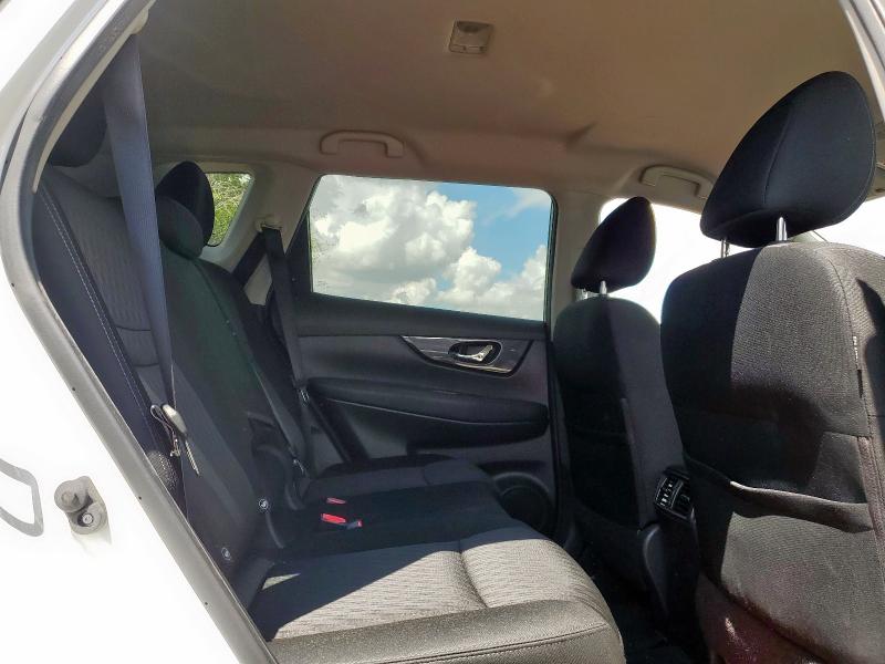 KNMAT2MT7KP552343 - 2019 NISSAN ROGUE S WHITE photo 11
