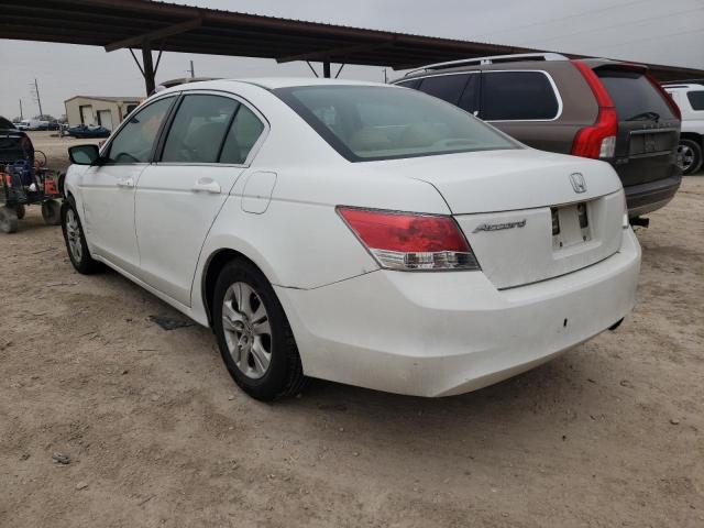 1HGCP2F47AA181819 - 2010 HONDA ACCORD LXP WHITE photo 2