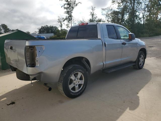 5TFUM5F16BX024932 - 2011 TOYOTA TUNDRA DOUBLE CAB SR5 SILVER photo 3