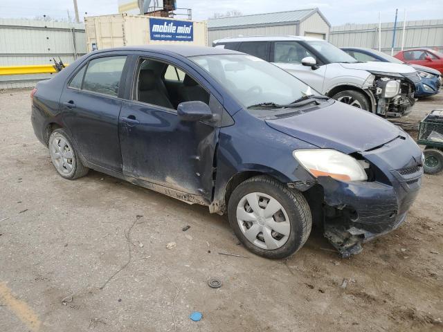 JTDBT903581192858 - 2008 TOYOTA YARIS BLUE photo 4