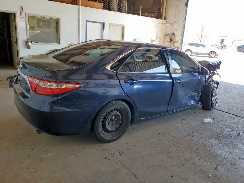 4T1BF1FK2HU736041 - 2017 TOYOTA CAMRY LE BLUE photo 3