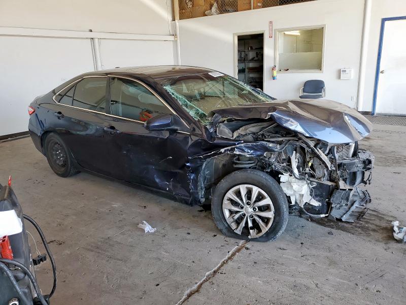 4T1BF1FK2HU736041 - 2017 TOYOTA CAMRY LE BLUE photo 4