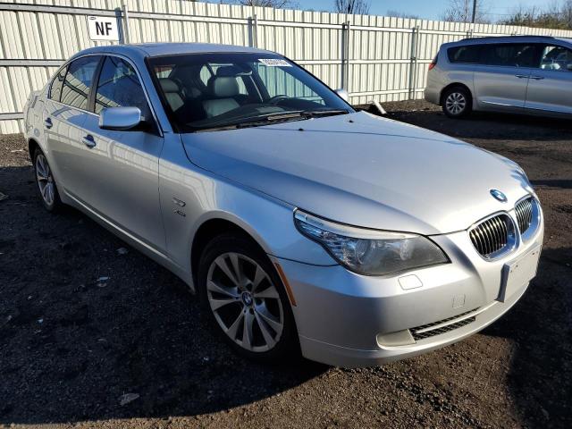 WBANV93569C133471 - 2009 BMW 535 XI SILVER photo 4