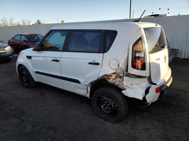 KNDJT2A19B7713536 - 2011 KIA SOUL WHITE photo 2