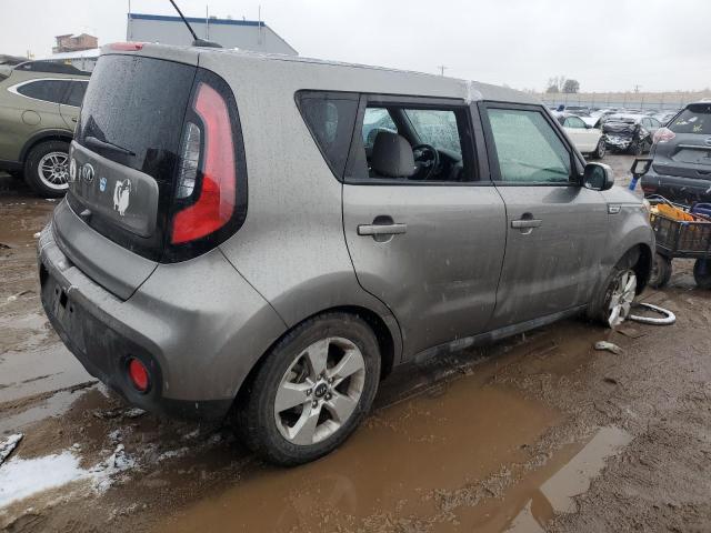 KNDJN2A26J7532069 - 2018 KIA SOUL SILVER photo 3