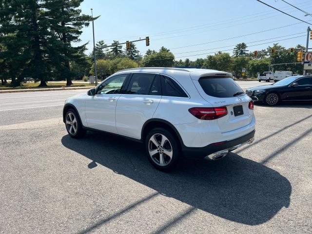 WDC0G4KB5KF569115 - 2019 MERCEDES-BENZ GLC 300 4MATIC WHITE photo 3