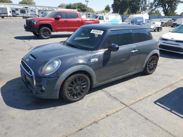 2014 MINI COOPER S, 