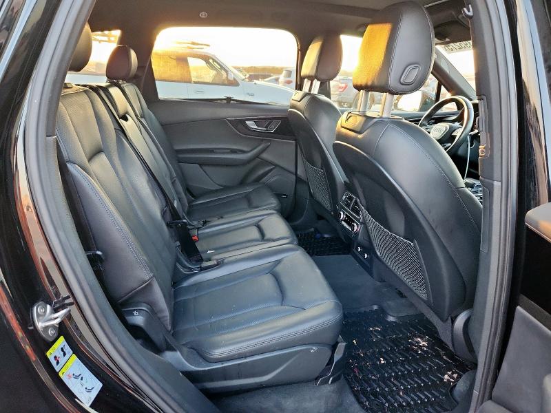 WA1VAAF7XJD023352 - 2018 AUDI Q7 PRESTIGE BLACK photo 11