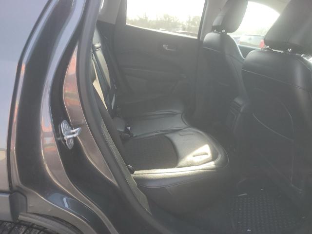 3C4NJCBB1KT614807 - 2019 JEEP COMPASS LATITUDE ნაცრისფერი ფოტო 11