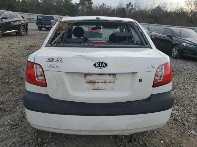 KNADE223696518532 - 2009 KIA RIO BASE WHITE photo 6