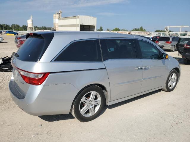 5FNRL5H90DB006466 - 2013 HONDA ODYSSEY TOURING SILVER photo 3