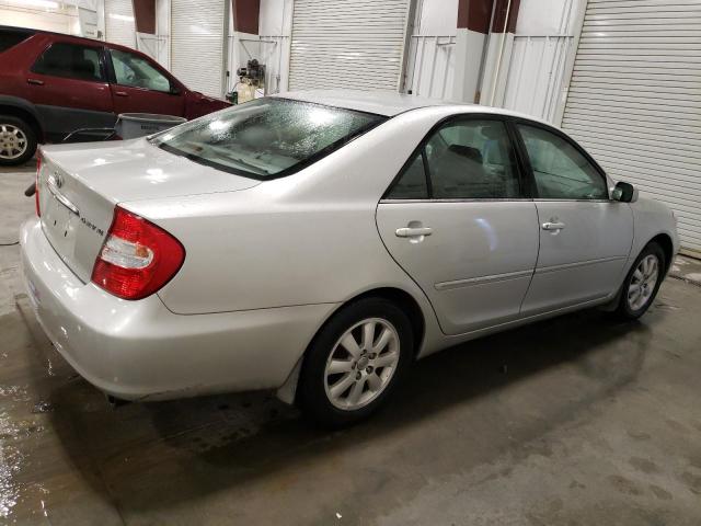 4T1BE30K23U673295 - 2003 TOYOTA CAMRY LE SILVER photo 3