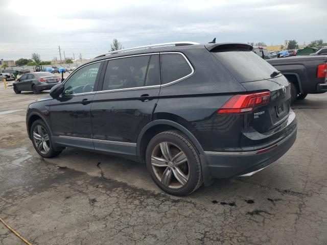 3VV3B7AX2LM068993 - 2020 VOLKSWAGEN TIGUAN SE 黑色 照片 2