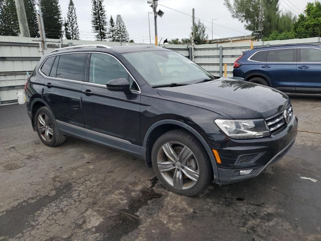 3VV3B7AX2LM068993 - 2020 VOLKSWAGEN TIGUAN SE 黑色 照片 4