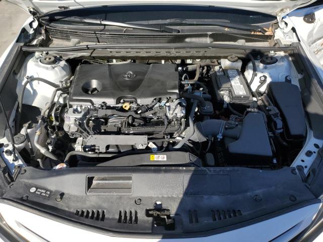 4T1G11AK8NU033910 - 2022 TOYOTA CAMRY SE WHITE photo 11