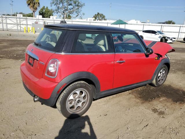 WMWSU3C55DT684096 - 2013 MINI COOPER RED photo 3