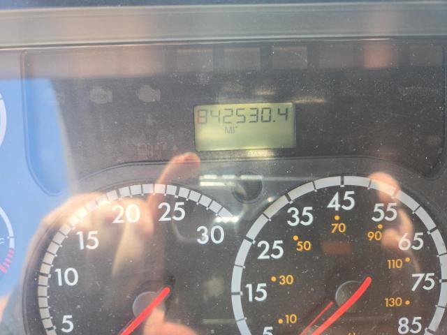 1FUJGLD51FLGC2385 - 2015 FREIGHTLINER CASCADIA WHITE photo 8