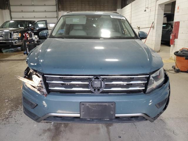 3VV2B7AX4KM128072 - 2019 VOLKSWAGEN TIGUAN SE Azul foto 5